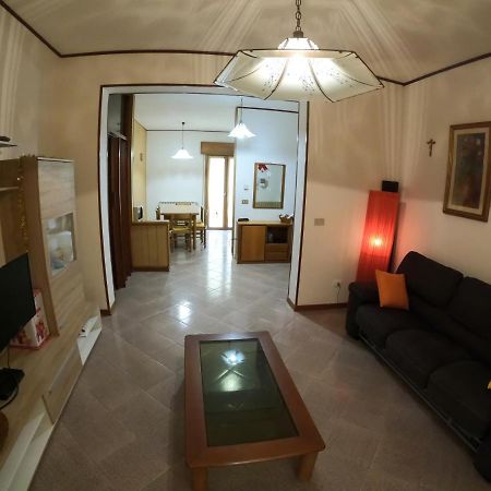 Corazza - Trilocale Piano Terra - Agenzia Cocal Apartman Caorle Kültér fotó